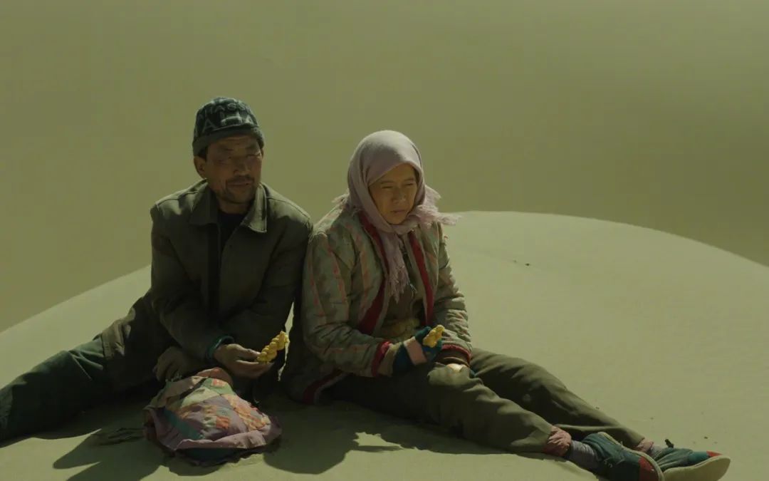 不得不承认这是一部小众的电影，但在影院里会有人自发地为它鼓掌