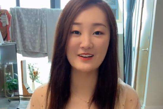 大衣哥前脚给陈萌买首饰，后脚卖废品换馒头，直言：能吃好几天