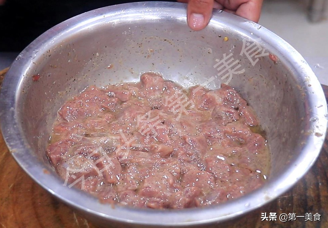 冬天最适合吃羊肉，教你6种羊肉做法，驱寒暖身，鲜嫩入味，真香