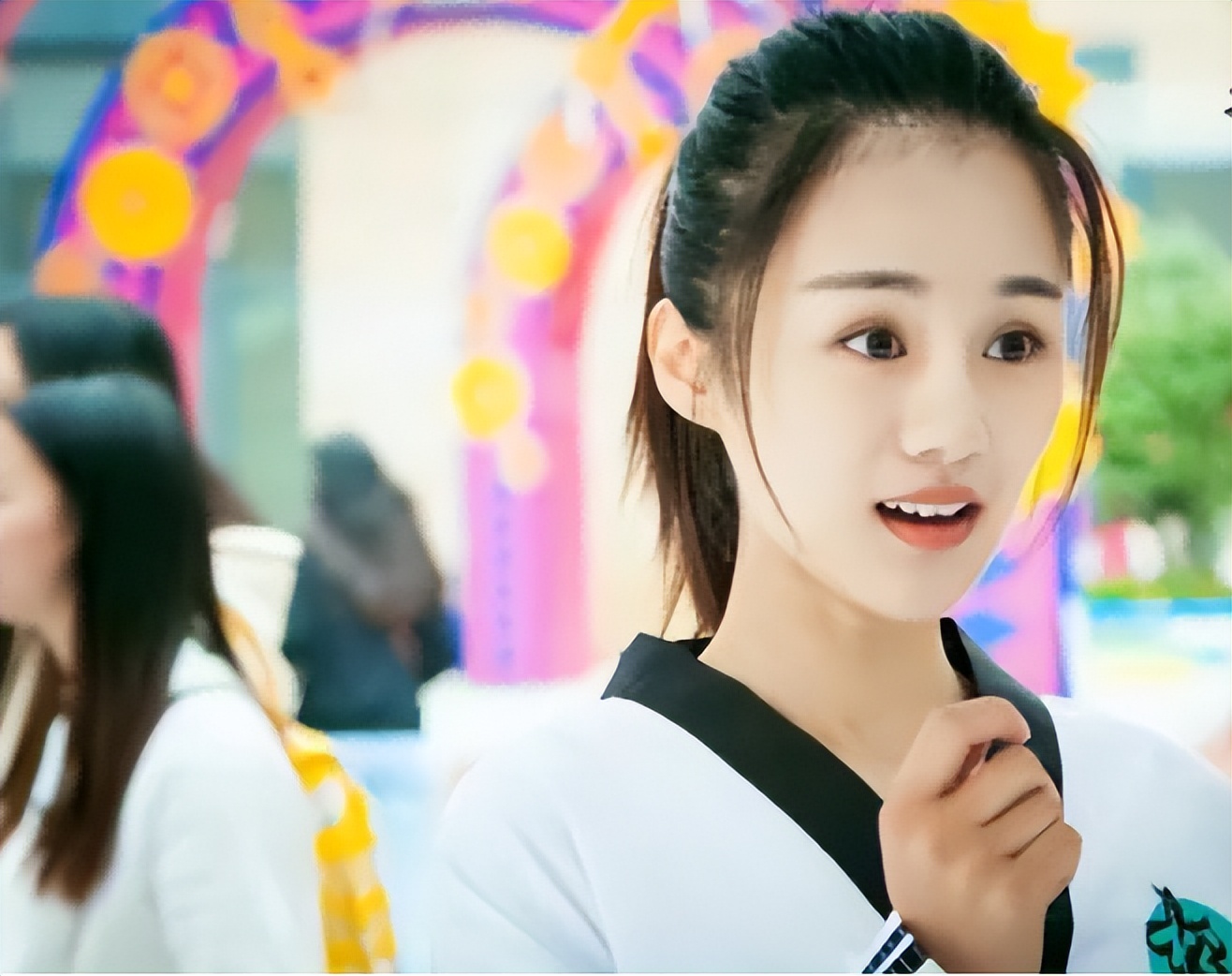 娃娃脸我只服这12位明星！有人30岁还能演高中生，个个青春永驻