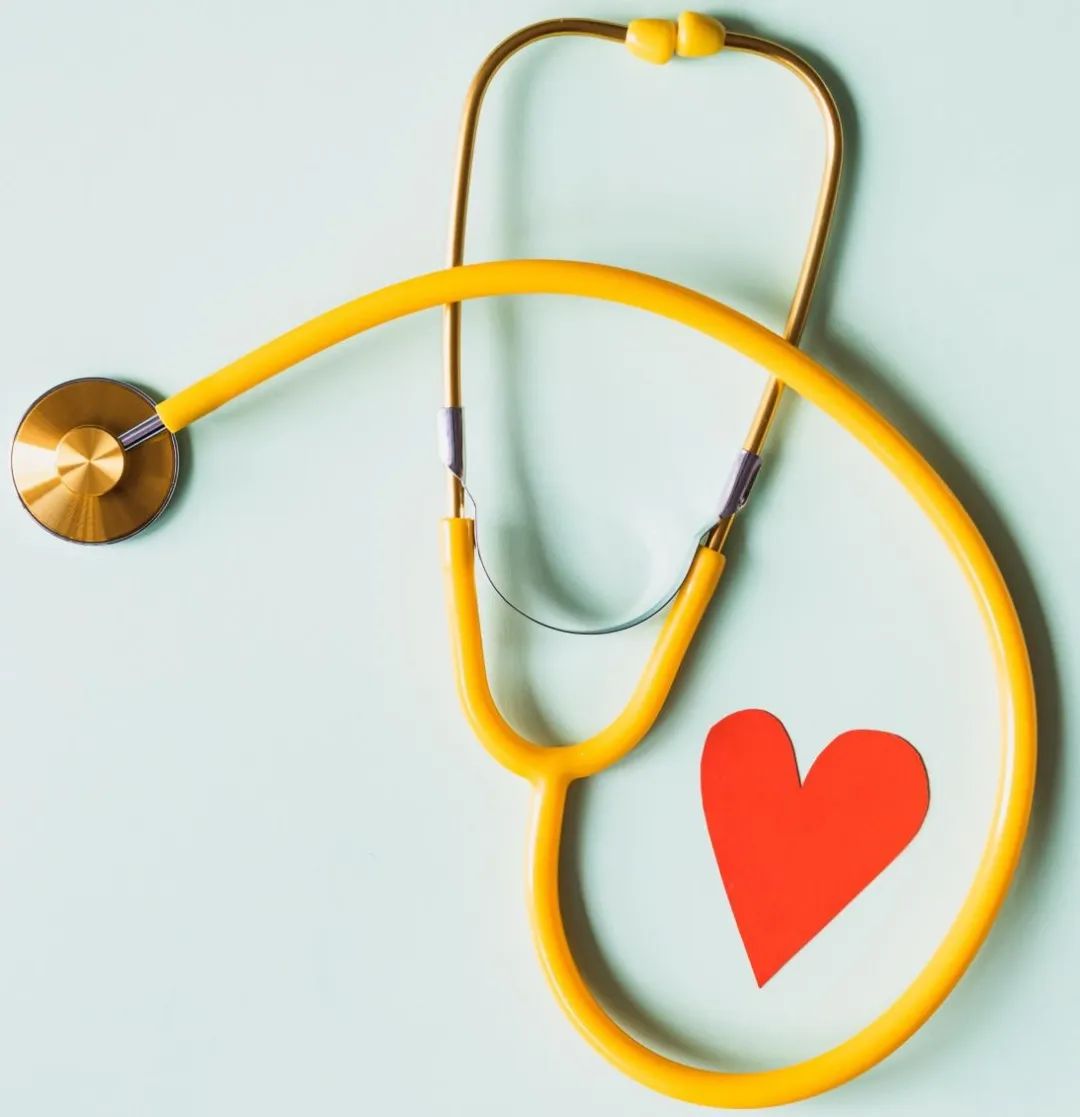 平安好医生：王涛不急挣钱，方蔚豪挣不了钱