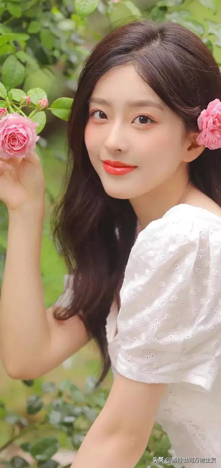 如花似玉的王嘉丽