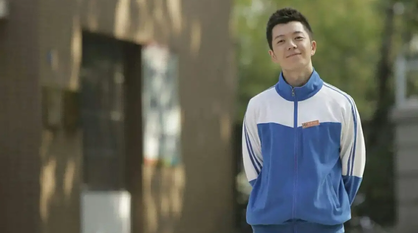 娃娃脸我只服这12位明星！有人30岁还能演高中生，个个青春永驻