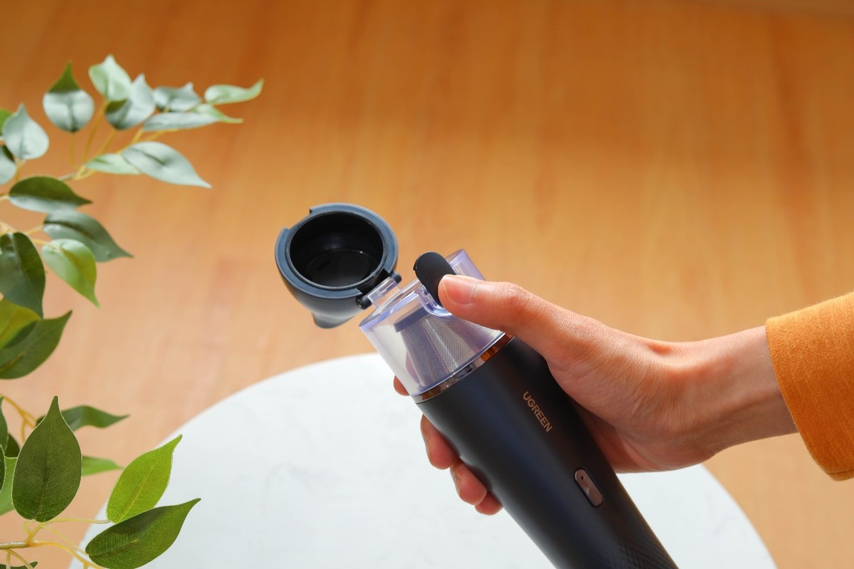 绿联便携式吸尘器开箱体验：外形很可爱，解决了我的日常清洁难题