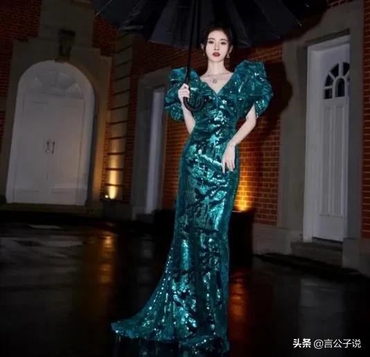 7位“个子矮”的女星，个个身高不到160，她们的身高太不懂事了