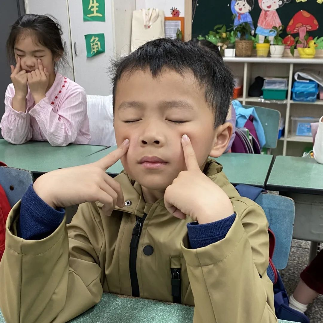 关注眼健康 共筑“睛”彩人生｜锦江小学举行爱眼护眼教育活动