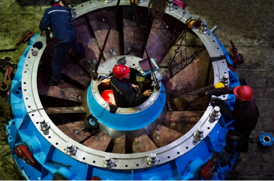 中国又一技术突破，建在海底的发电站，它是如何发电的？