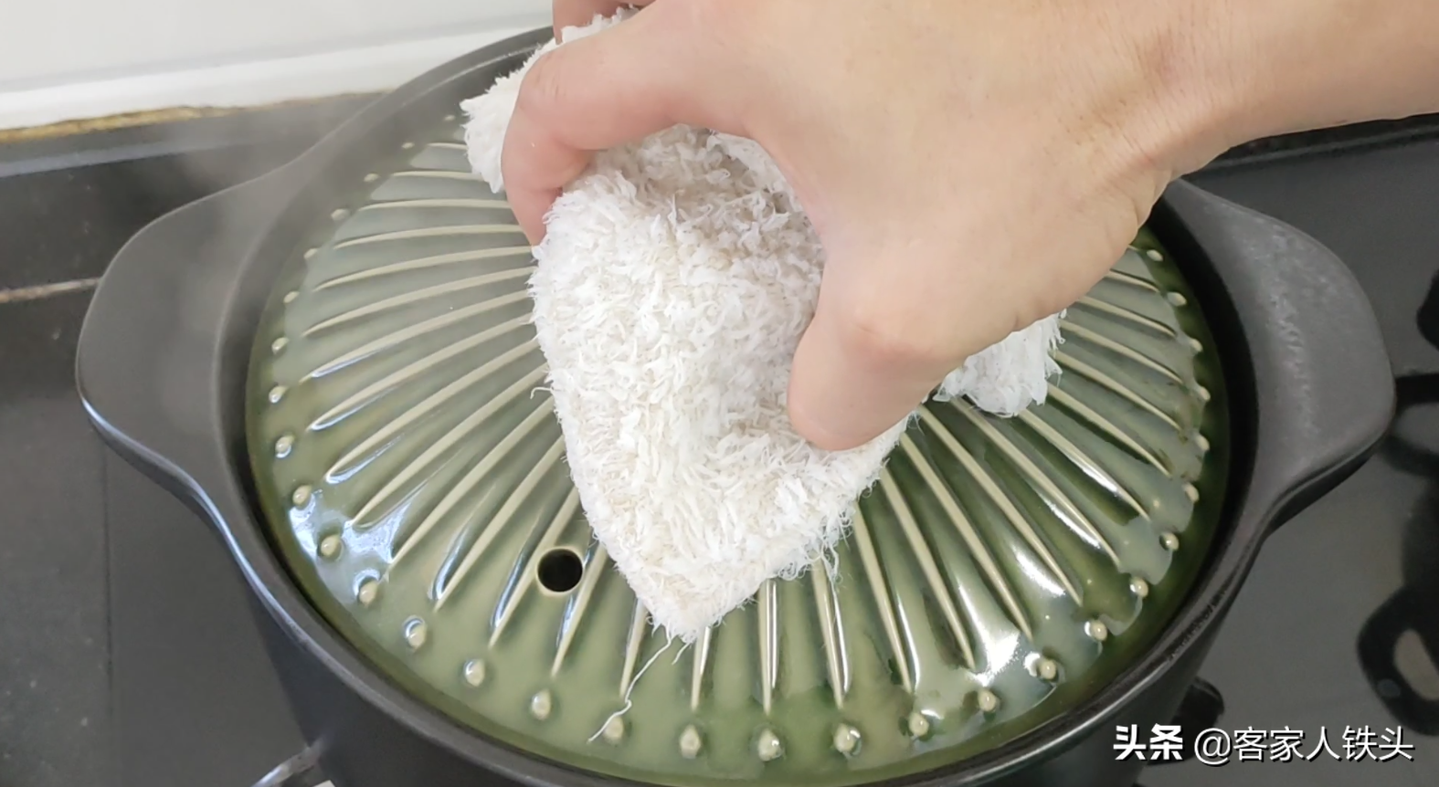 年夜饭少不了的一锅靓汤，广东有名的猪肚汤，做法原来这么的简单