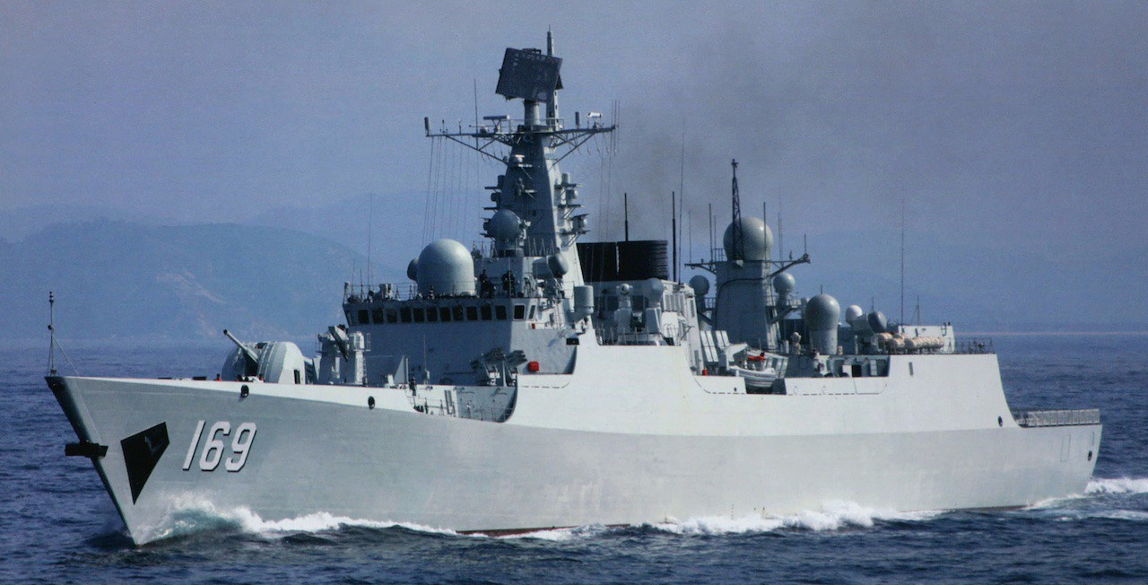 С������ʱ�����052B�人�������¯��δ��ҡ��һ��Զ������