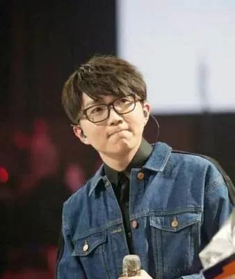 听毛不易的歌的时候，你听出了什么？他也是有过梦想的平凡人