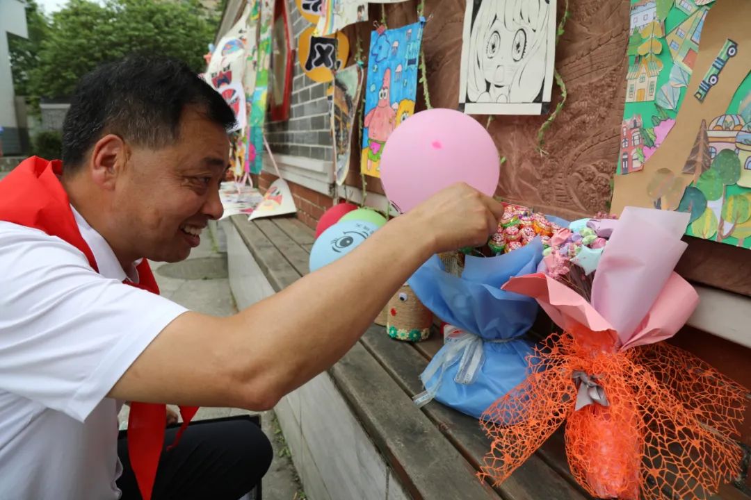煎茶小学举行“七彩童年，精彩无限”六一庆祝活动暨校园艺术节