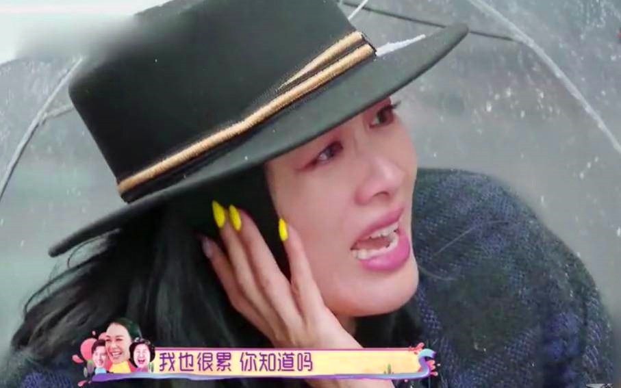 女星嫁“小老公”，被嘲像母子、婆婆公开嫌弃，后悔曾经的选择吗