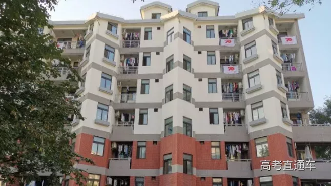 毫不夸张！国内这35所大学宿舍堪比星级酒店