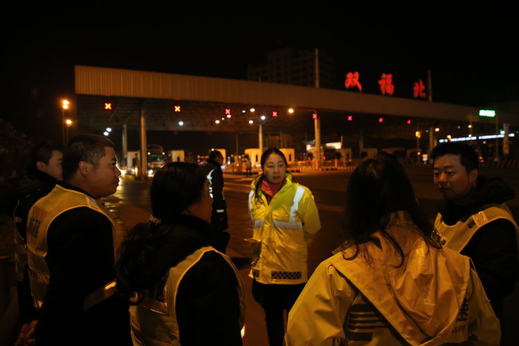 男子骑电动车高速逆行被撞身亡，家属起诉索赔38万，如今法院判了