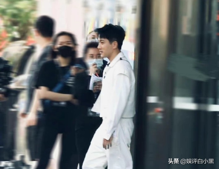 苏有朋、任贤齐加盟的《披荆斩棘》，芒果综艺布局下的“新”流量