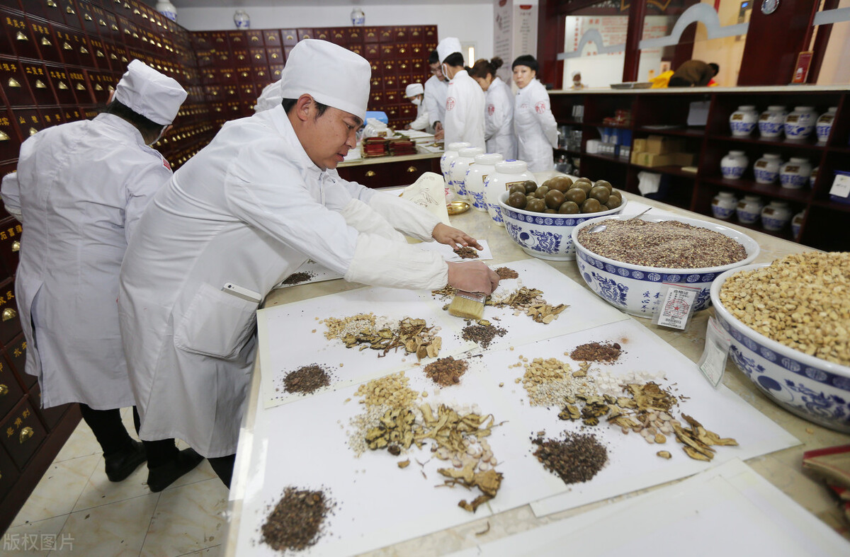 发展中医药事业，委员建议医保政策向中医院适当倾斜，官方答复