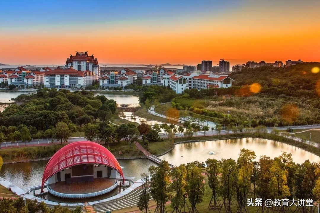 福建最好大学最新排名，厦门大学依然位列榜首！第二、三名是这俩