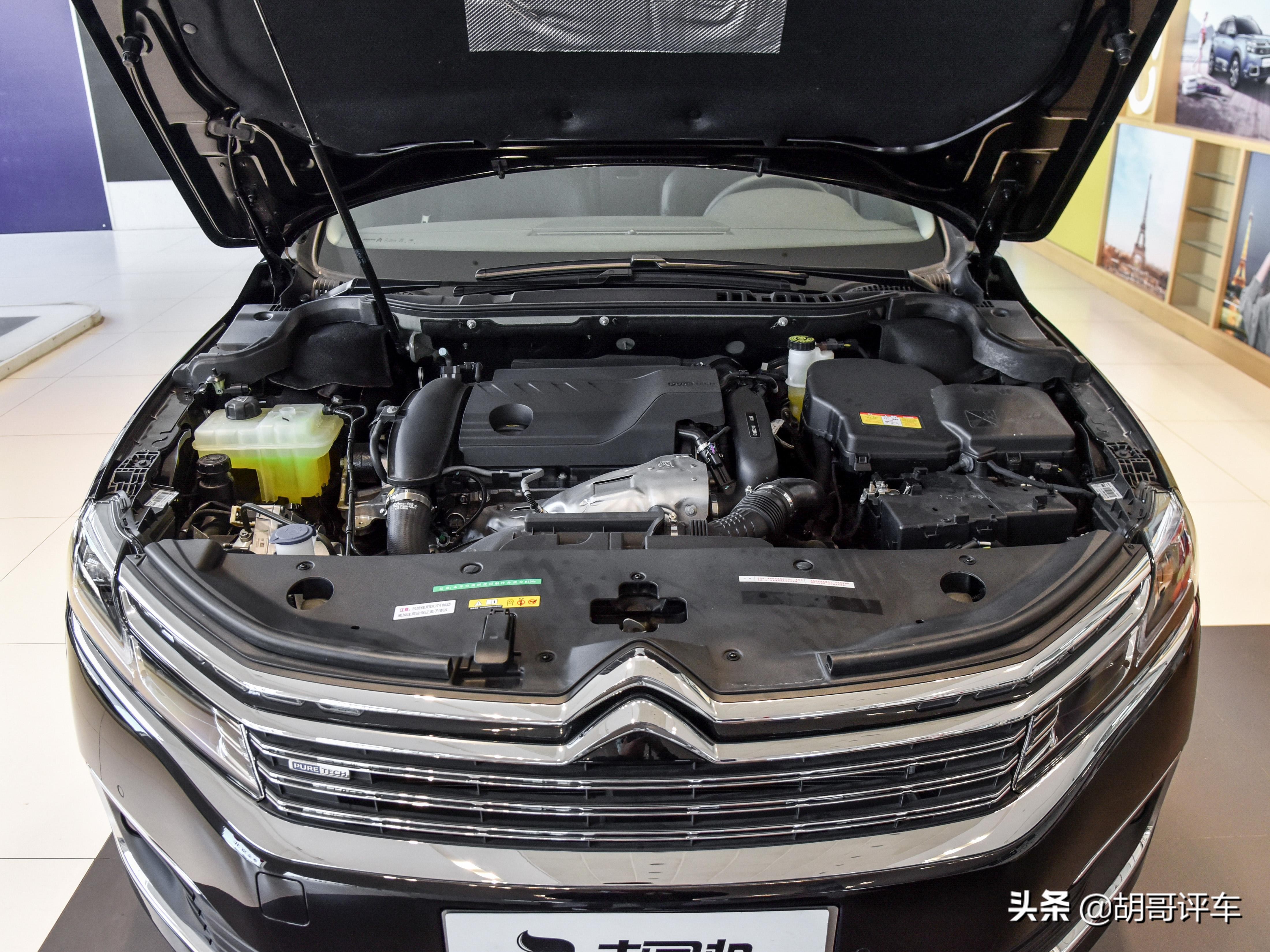 6.4L/100km，后排空间大，自动大灯，一键启动，实拍雪铁龙C6