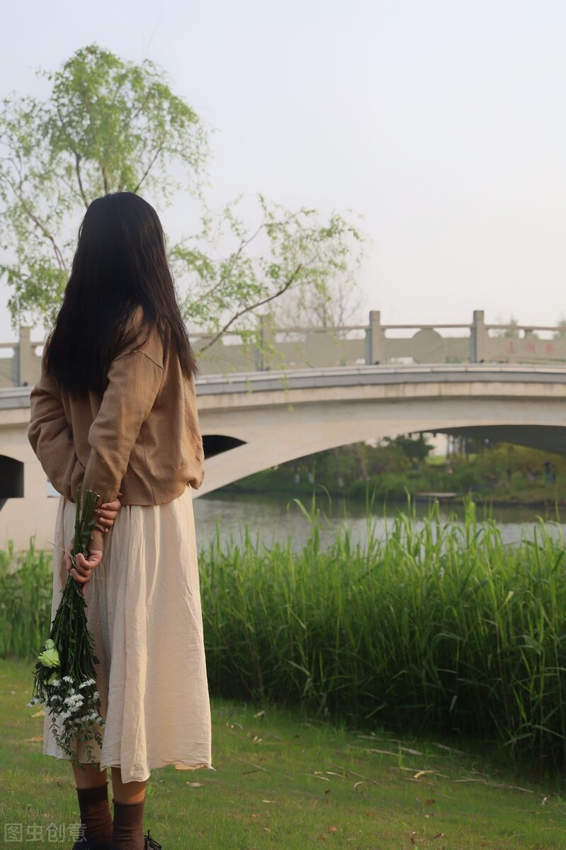 桥边姑娘,春风断肠,思念在远方