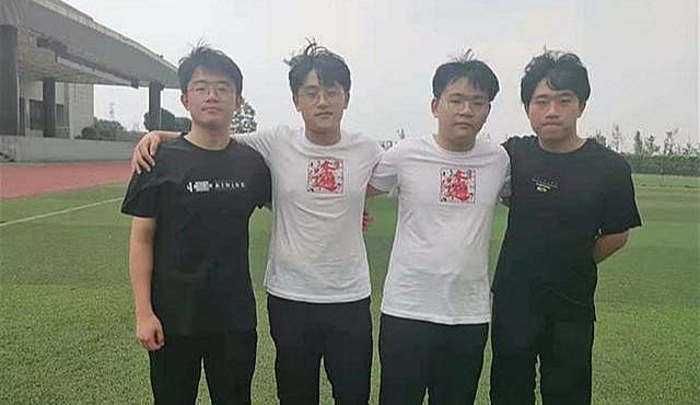 轰动一时的中国首例全男4胞胎：18年前大难不死，18年后金榜题名