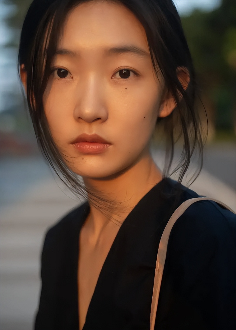 有人资源顶天，有人演技炸裂，95后小花竞争激烈，谁能突出重围？