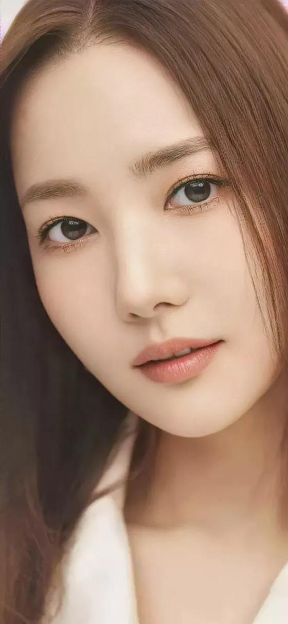 请欣赏20位女明星清纯唯美的高清美照