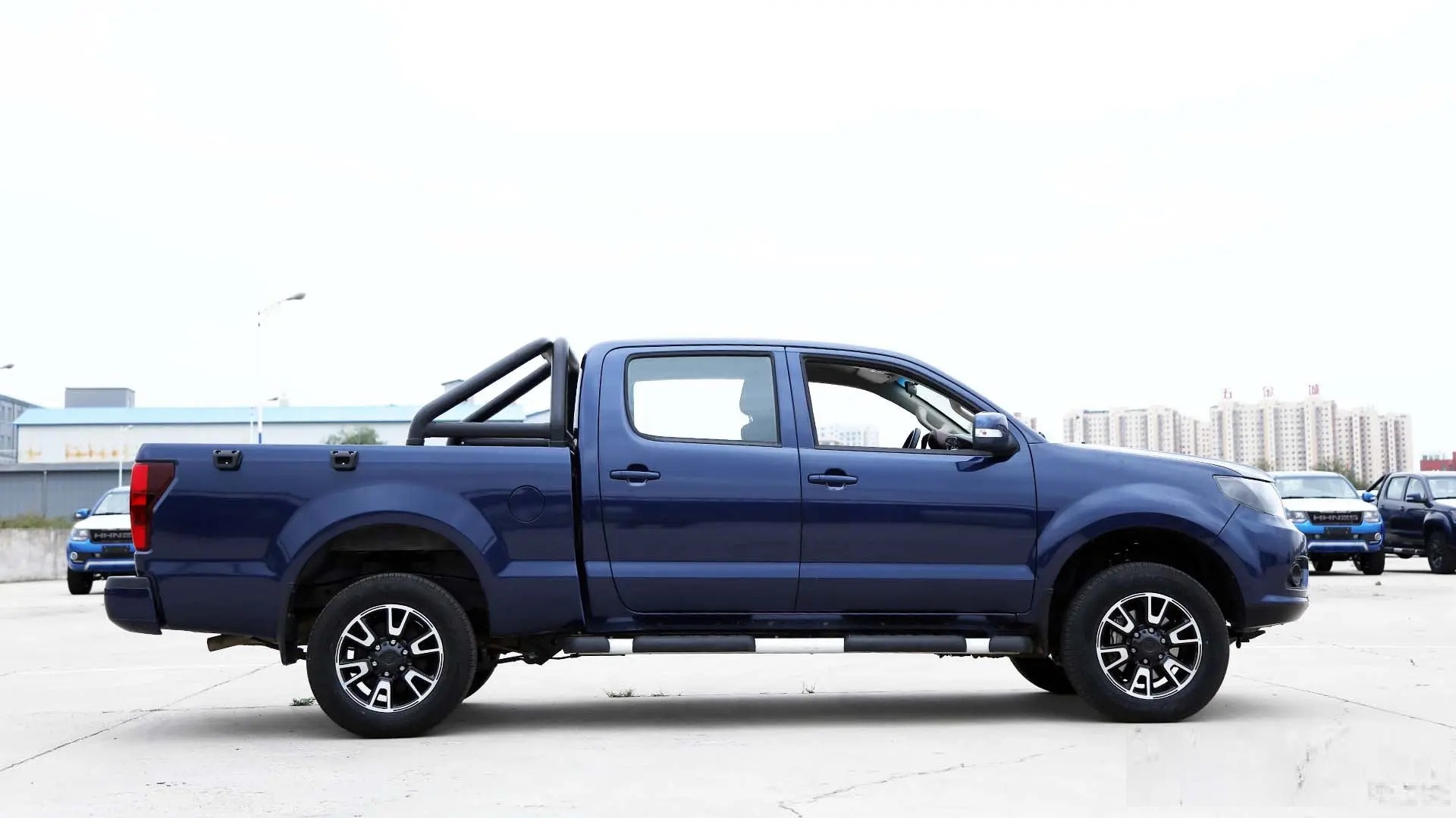 黄海汽车suv图片价格(搭载2.8t发动机,起售价8.38万)_【读车号】