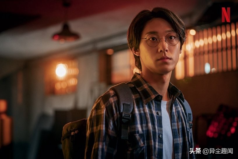 2022年全球受欢迎的韩剧TOP10！《海岸村》、《文森佐》都进榜