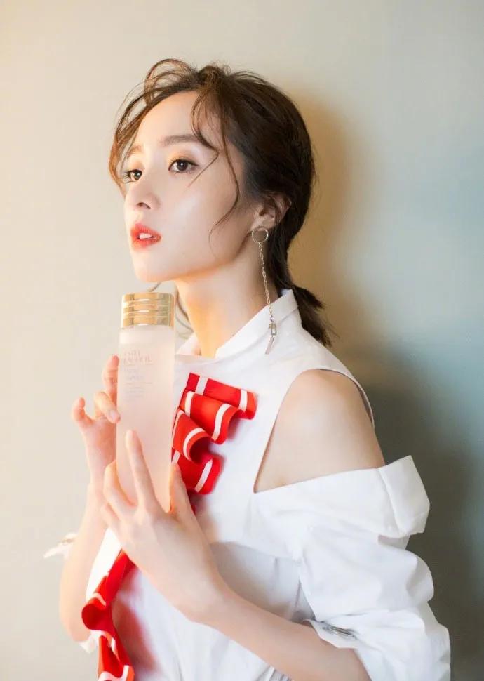 胡冰卿绝美照片