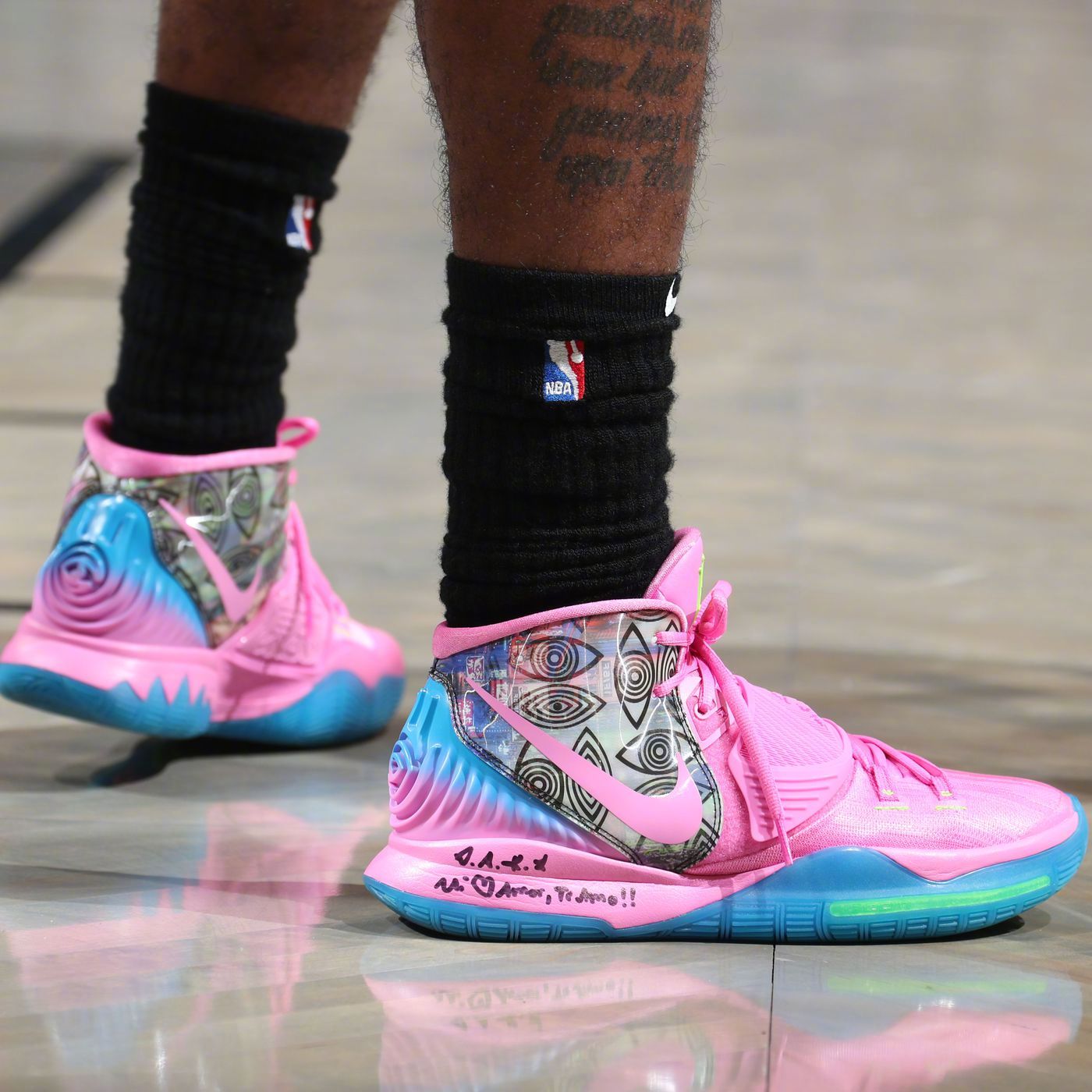 耐克nba签名鞋有哪些系列(nike欧文1到8代限量配色篮球鞋nba赛场上脚