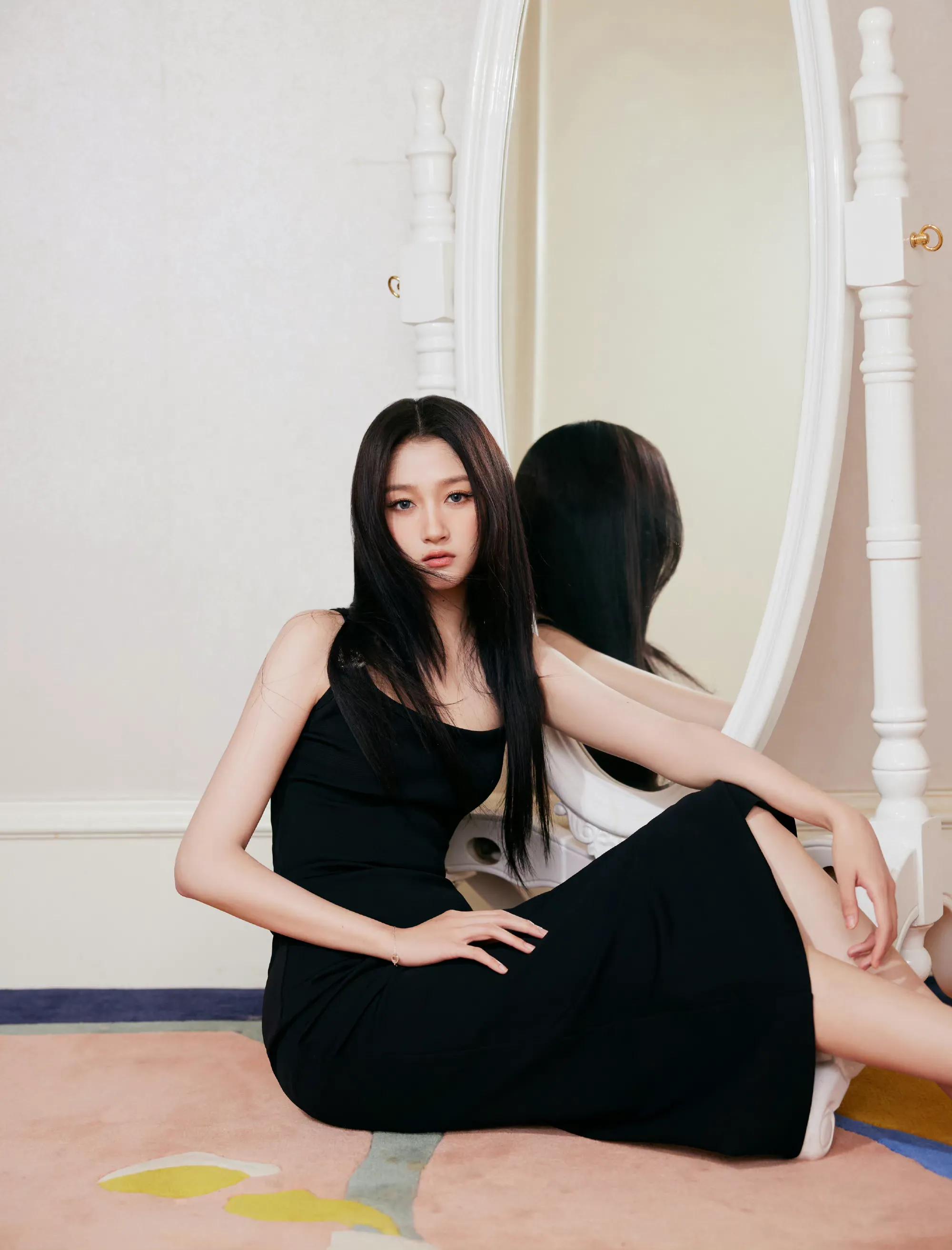 关晓彤闪酷异瞳妆