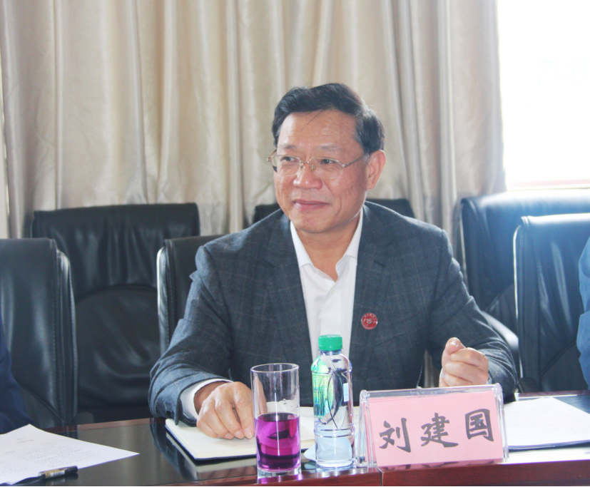 遵义医科大学校长刘建国赴赤水市开展“访企拓岗”促就业专项调研
