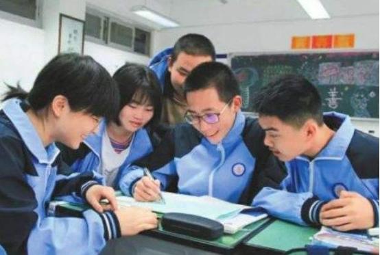 甘华田教授建议：取消中考，普及高中，改为5+3+2义务教育