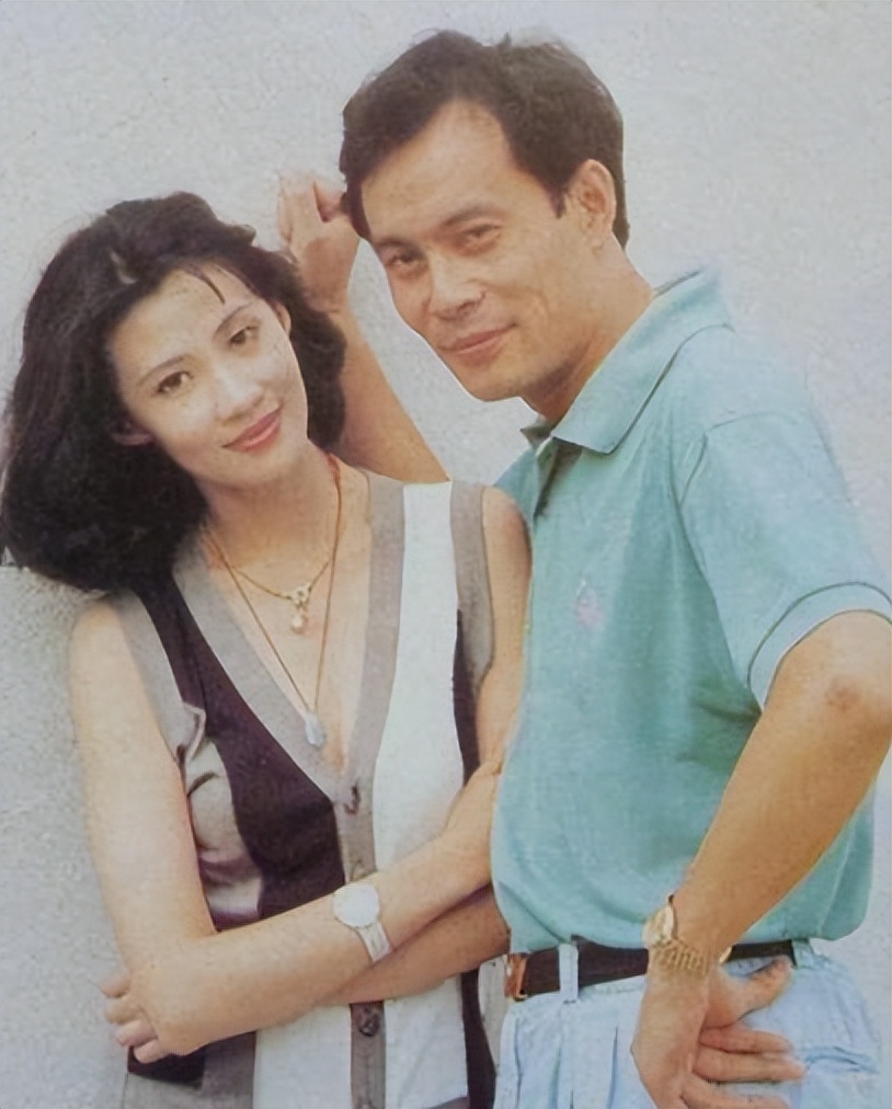 张光北：一套家具和一条毛毯迎娶校花陈炜，如今一家三口其乐融融