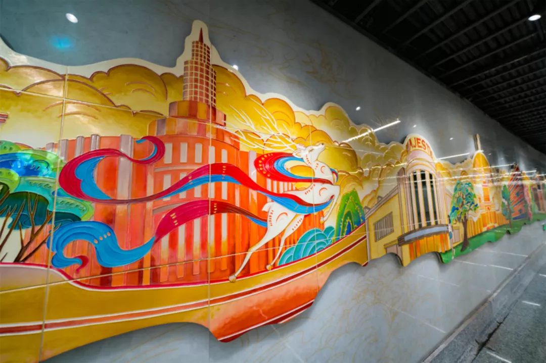 “最美车站”现身，2022上海网红打卡圣地，乘着地铁去旅行...