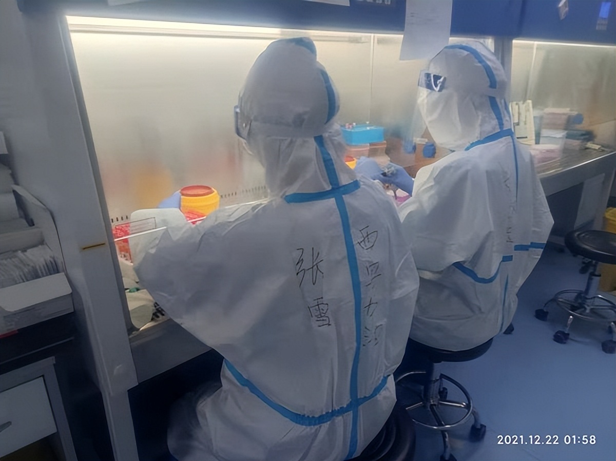 冲锋一线！今天，第111个国际护士节，把“头条”留给她们！