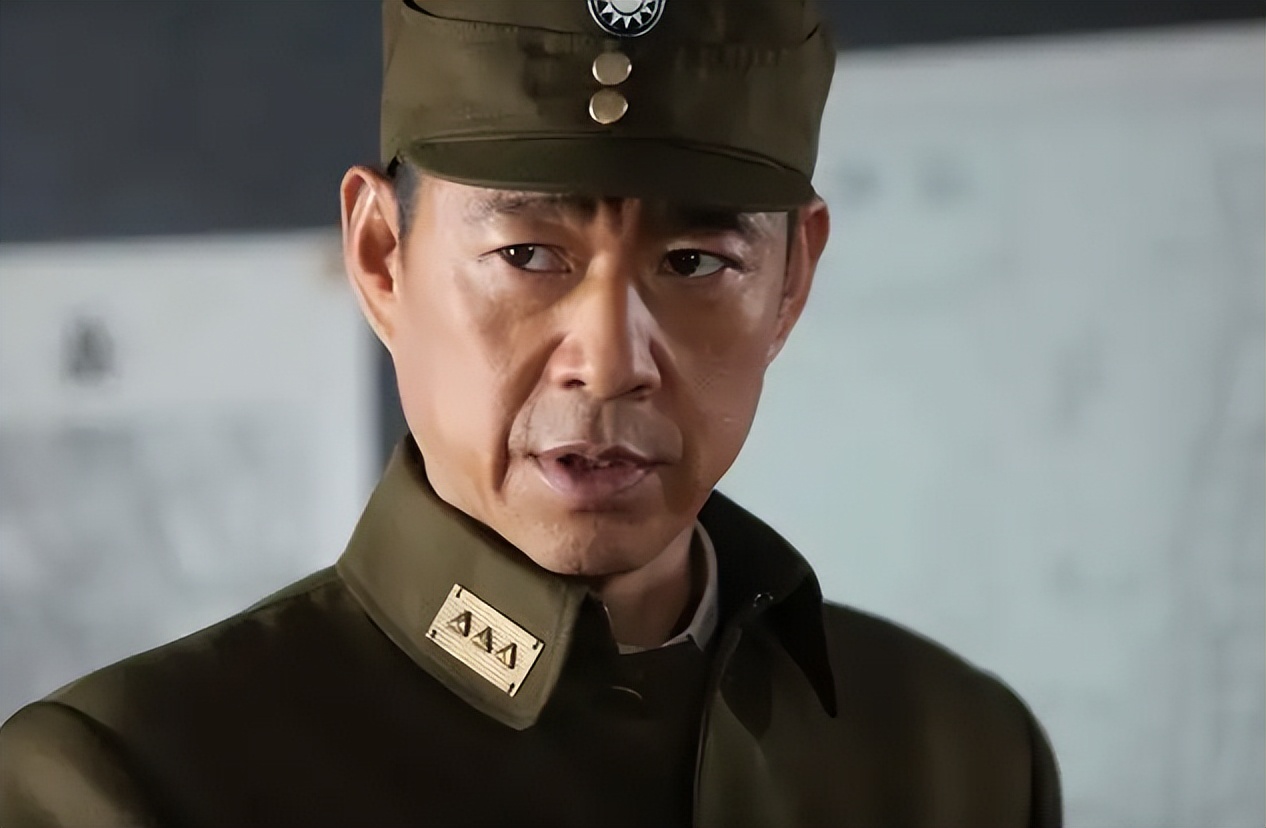 跟张丰毅结婚28年未生子,二婚还带娃的霍凡仍被当宝,她凭什么?