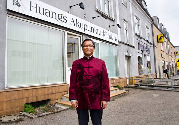 黄贵生:癸酉日,癸为阴水,酉为阴金,是金水相生