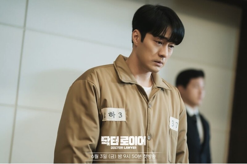 帅爆全宇宙！苏志燮《医法刑事》中的天才医师韩以翰