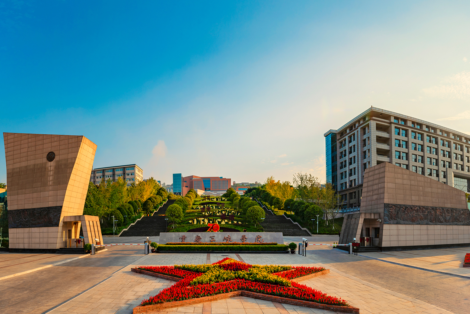 13省19所“学院”，领跑更名“大学”，谁能率先冲过重点线？