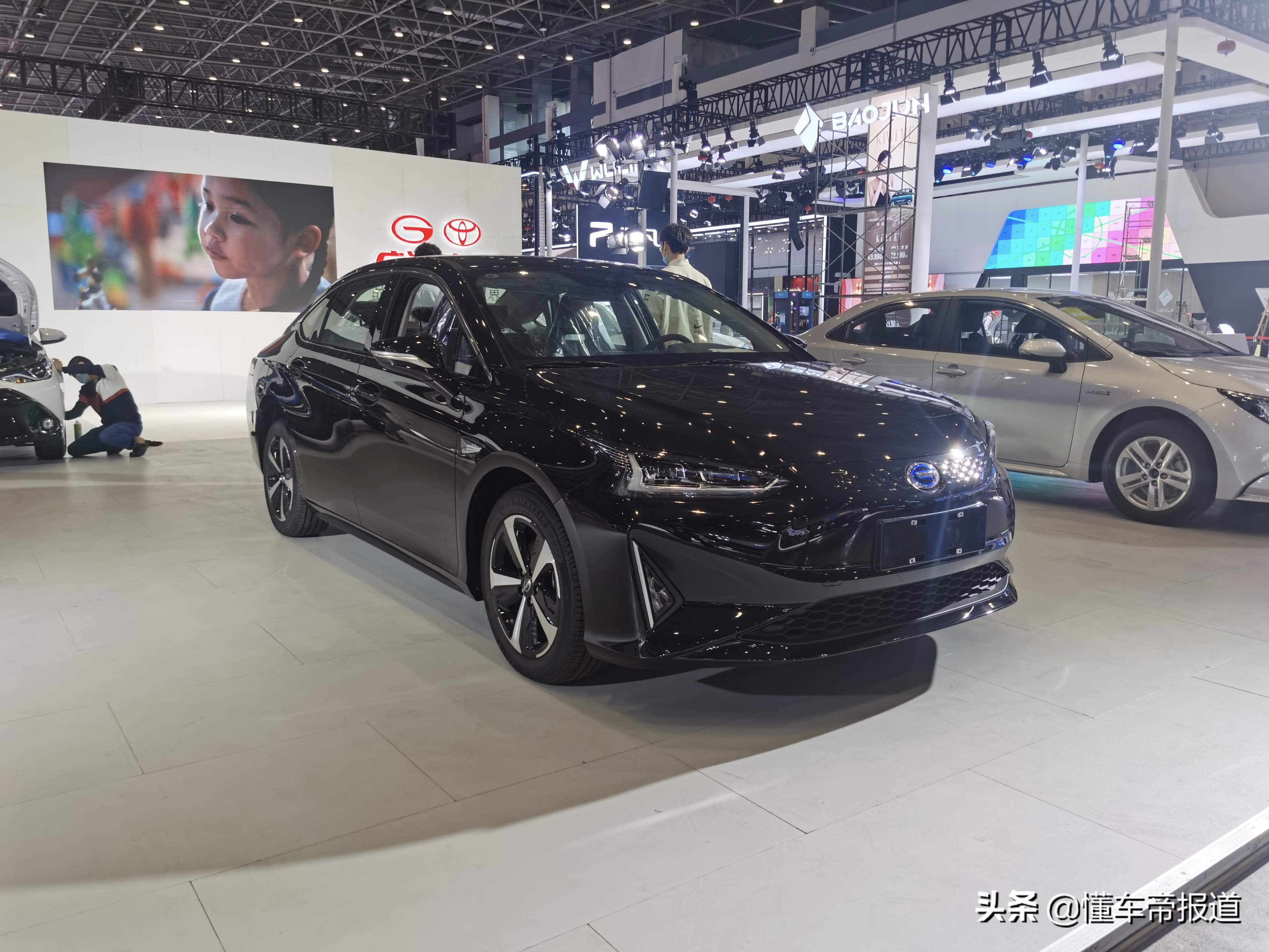 新车｜轿车SUV全都有，广汽丰田多款新能源车型亮相海口车展