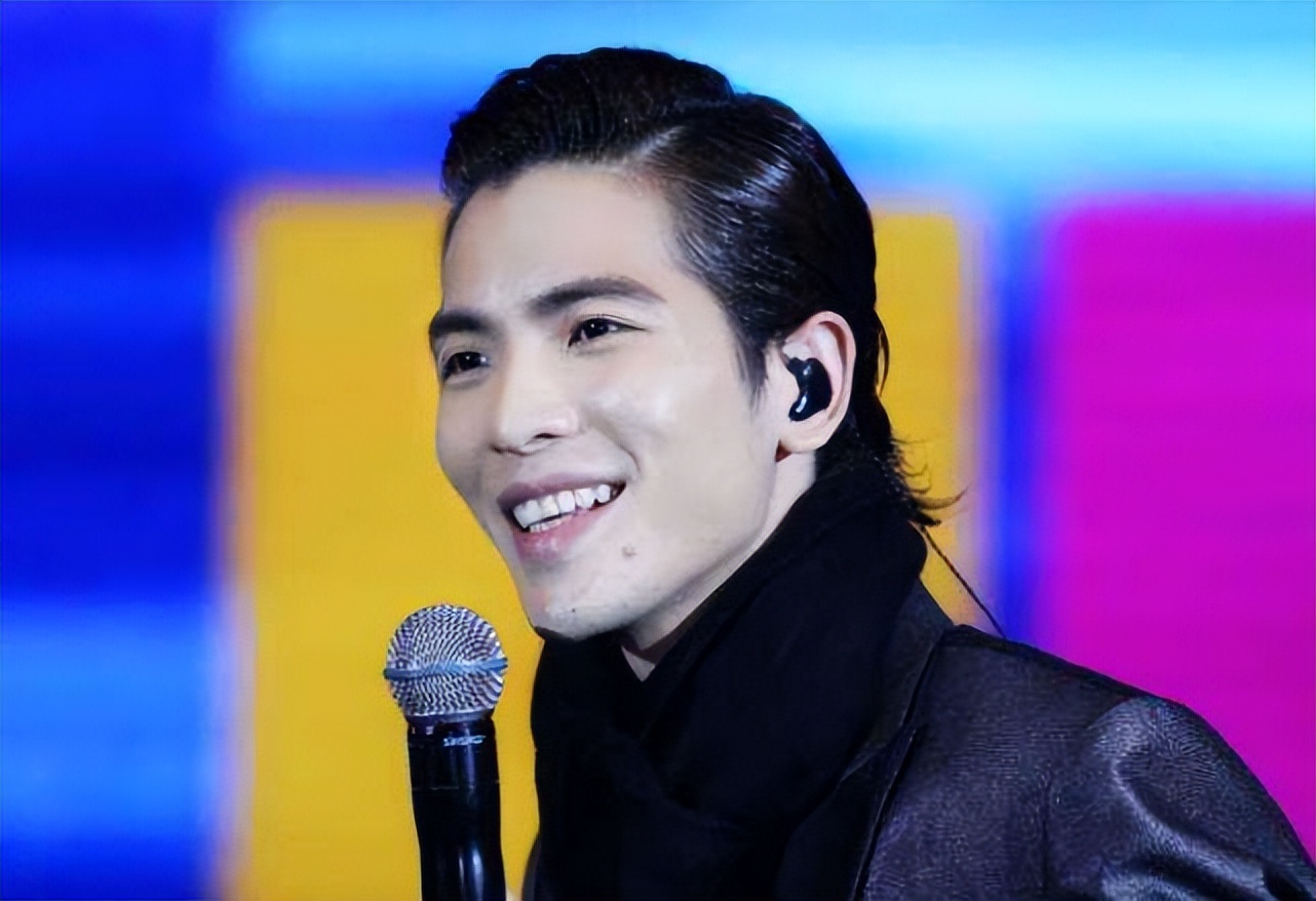 “京东618晚会”官宣：27首歌，张靓颖、张碧晨、萧敬腾朴树齐聚