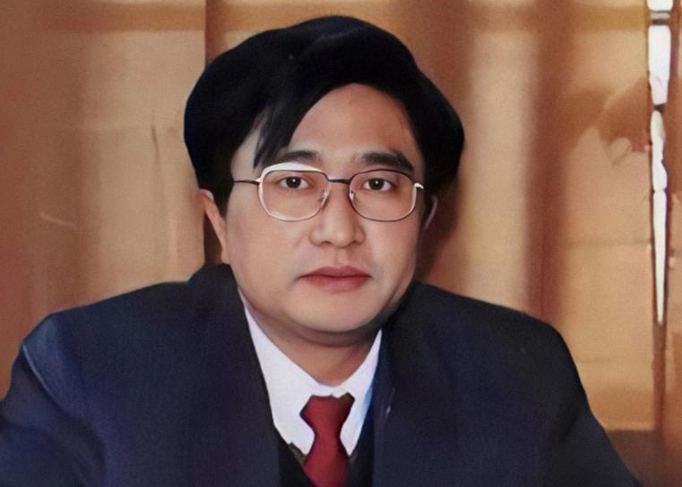 2003年慕马案巨贪落马，涉案2700余万，曾买通市长，花千万建庄园