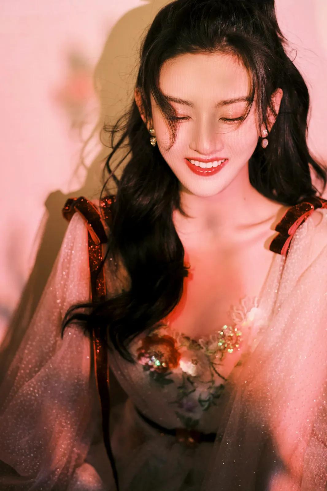 精美图集｜甜美艺人宋祖儿