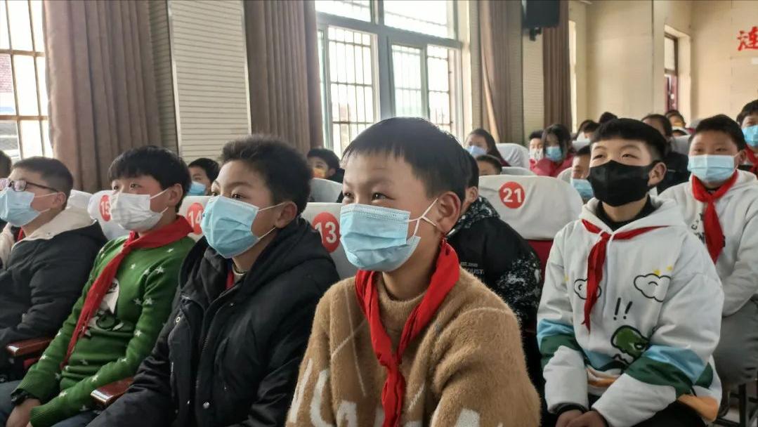 漣水縣義興中心小學開展首屆心育節(jié)(圖7) 漣水縣義興中心小學開展首屆心育節(jié)(圖7)