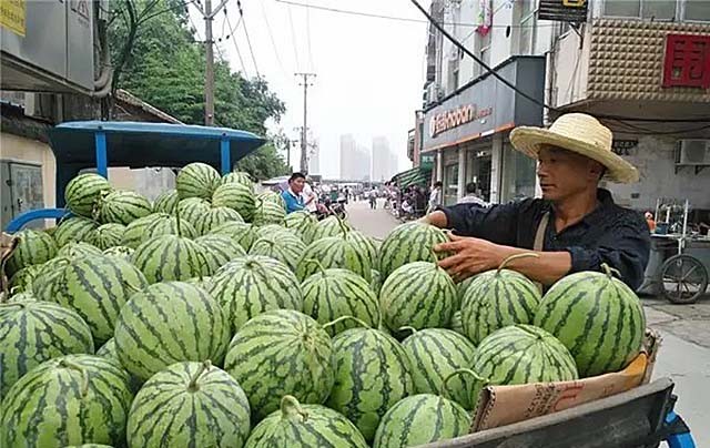 武汉三口之家：父女三人无血缘，父亲不是亲生的，妹妹不是亲妹妹