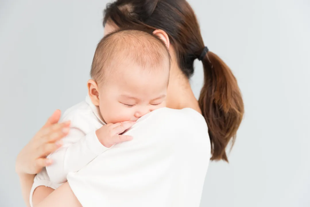 婴儿受到惊吓怎么办（麦迪森健康）