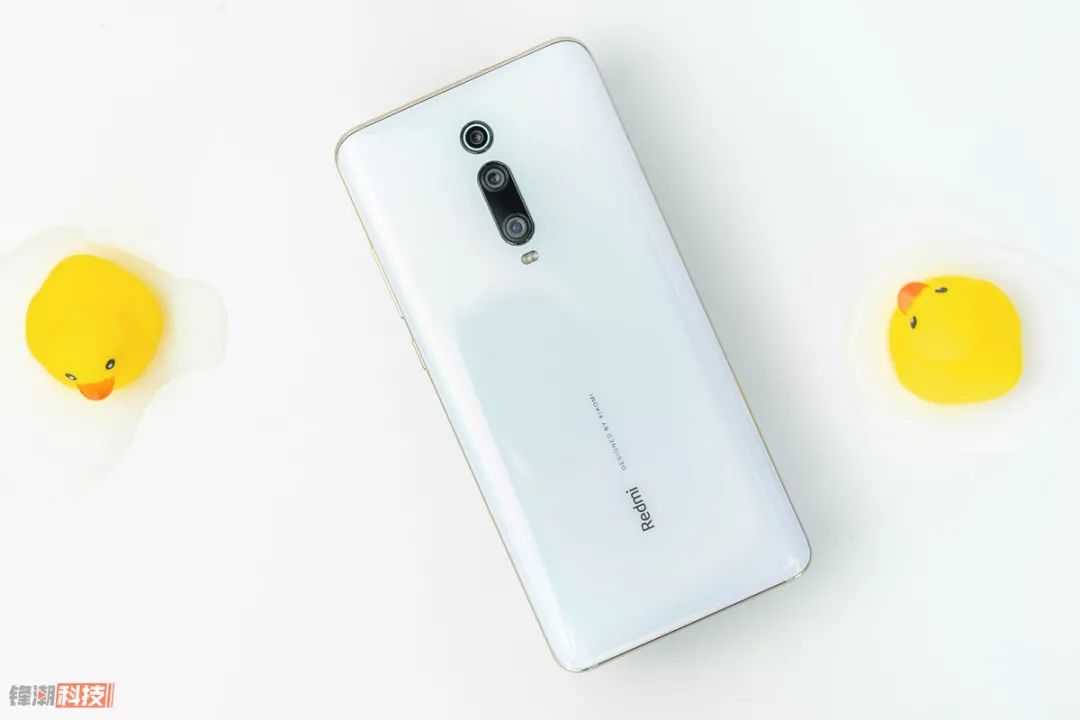 手机里面根本没有这个大块头的容身之地，但是这一次，不太一样了