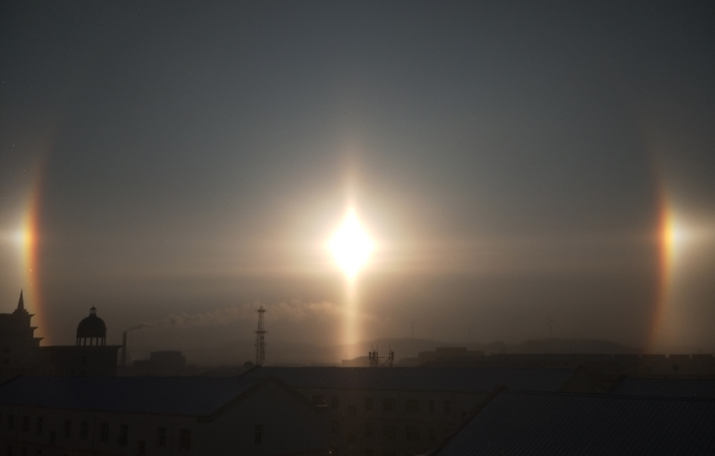 河南上空出现三个太阳，“三日同天，天机无限”的传说是真的吗？