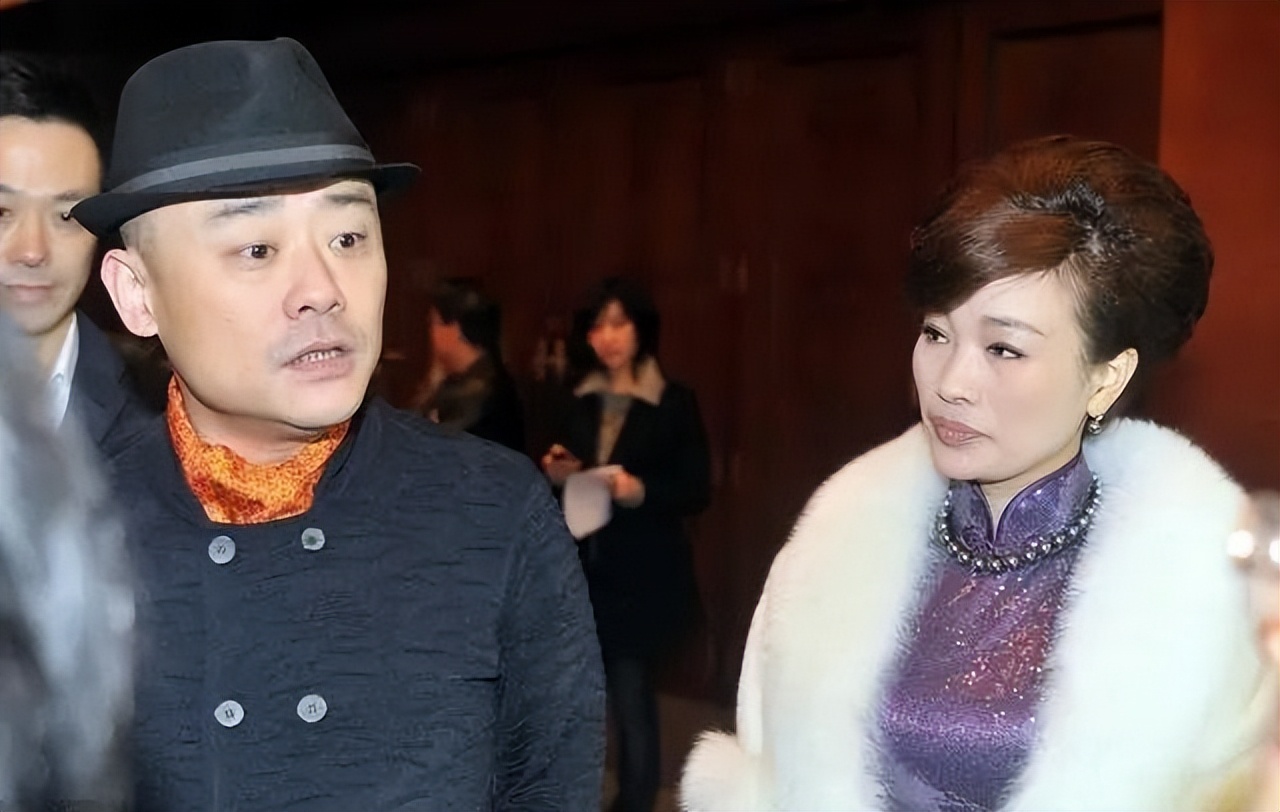 “跌下神坛”的周立波，和他突然“不红”的原因